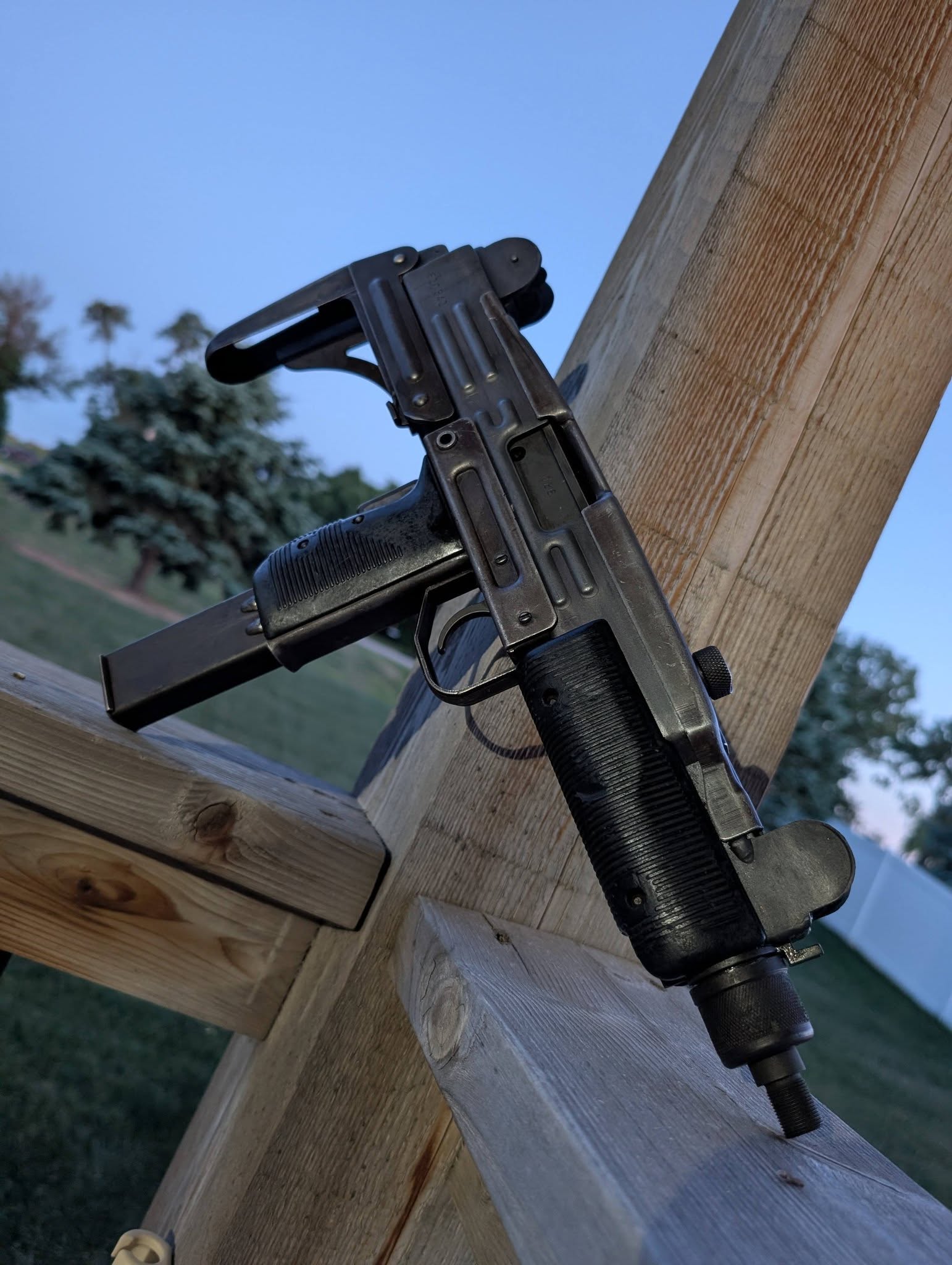 Uzi outdoors
